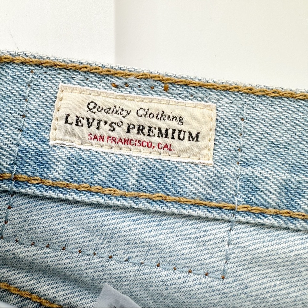Levi's Light Blue Distressed Women Shorts - Picture 13 of 13